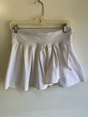 JoyLab Preppy White Athletic Mini Skirt with Built in Shorts size Medium